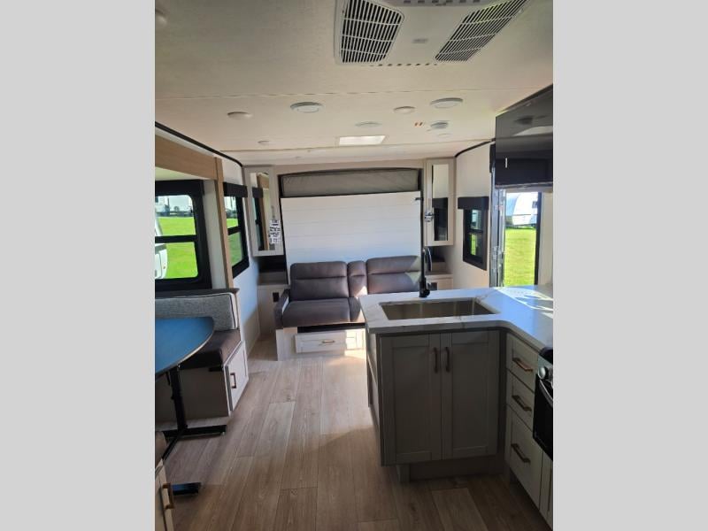 New 2027 Jayco Jay Feather 21MBH - photo - 43