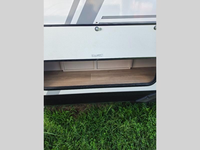 New 2027 Jayco Jay Feather 21MBH - photo - 11