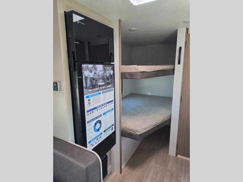 New 2027 Jayco Jay Flight 250BH - photo - 17