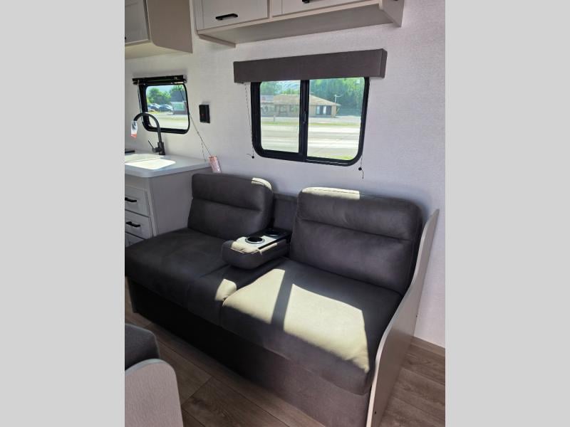 New 2027 Jayco Jay Flight 250BH - photo - 12