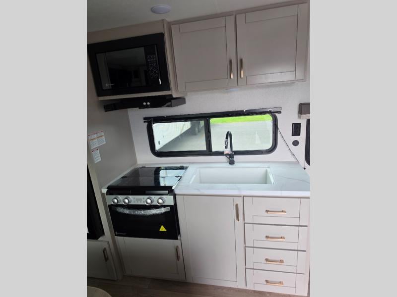 New 2027 Jayco Jay Flight 260BH - photo - 14