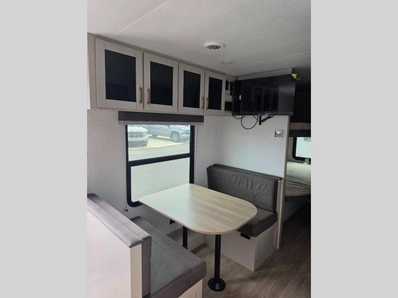 New 2027 Jayco Jay Flight 260BH - photo - 25