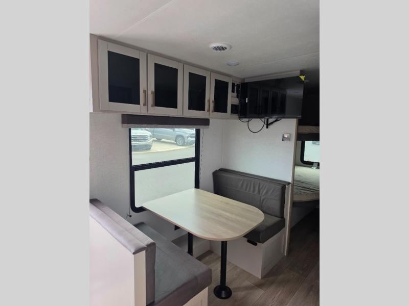 New 2027 Jayco Jay Flight 260BH - photo - 25