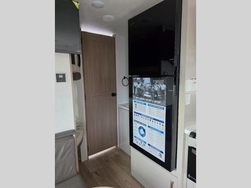 New 2027 Jayco Jay Flight 260BH - photo - 22