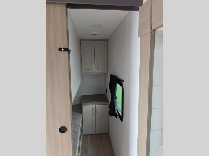 New 2027 Jayco Jay Flight 335BHS - photo - 16