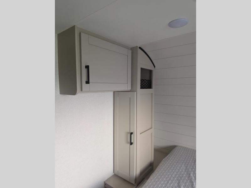 New 2027 Jayco Jay Flight 197MB - photo - 35