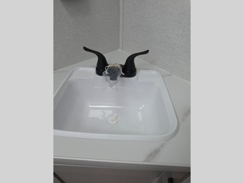 New 2027 Jayco Jay Flight 197MB - photo - 29