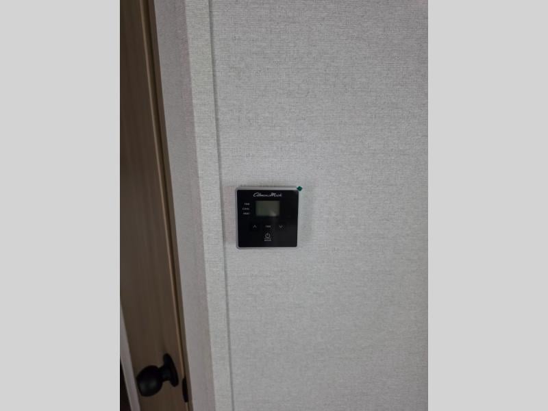 New 2027 Jayco Jay Flight 197MB - photo - 23