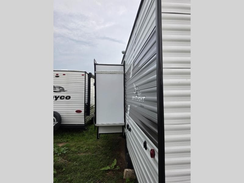 New 2027 Jayco Jay Flight 197MB - photo - 7