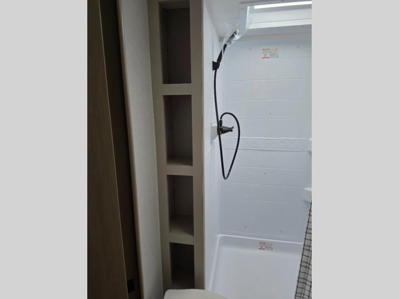New 2027 Jayco Jay Flight 197MB - photo - 26