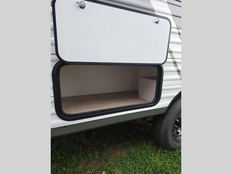 New 2027 Jayco Jay Flight 197MB - photo - 4