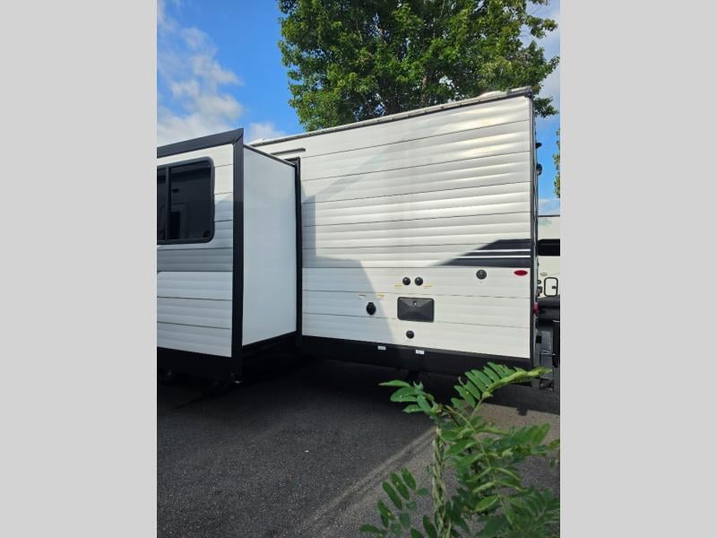 Pre-Owned 2025 Jayco Jay Flight 330TBS - photo - 7
