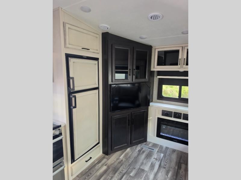 Pre-Owned 2023 Jayco Eagle HT 24RE - photo - 16