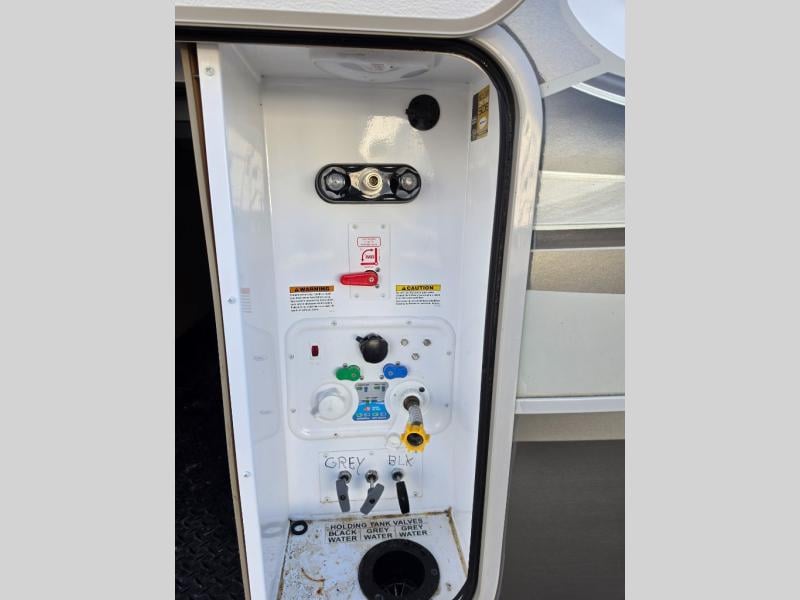 Pre-Owned 2019 Jayco Eagle HT 280RSOK - photo - 10