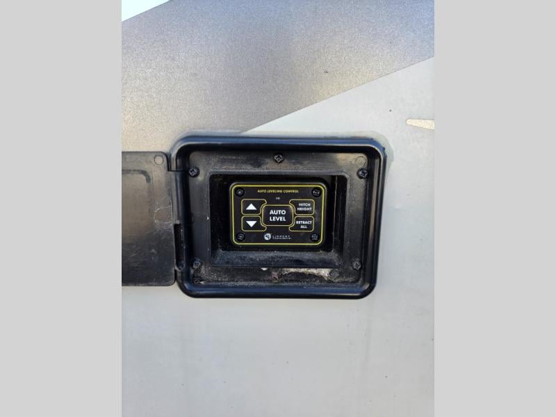 Pre-Owned 2019 Jayco Eagle HT 280RSOK - photo - 8