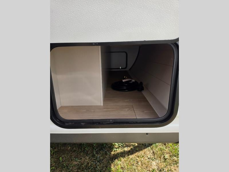 New 2027 Jayco Jay Flight 197MB - photo - 2