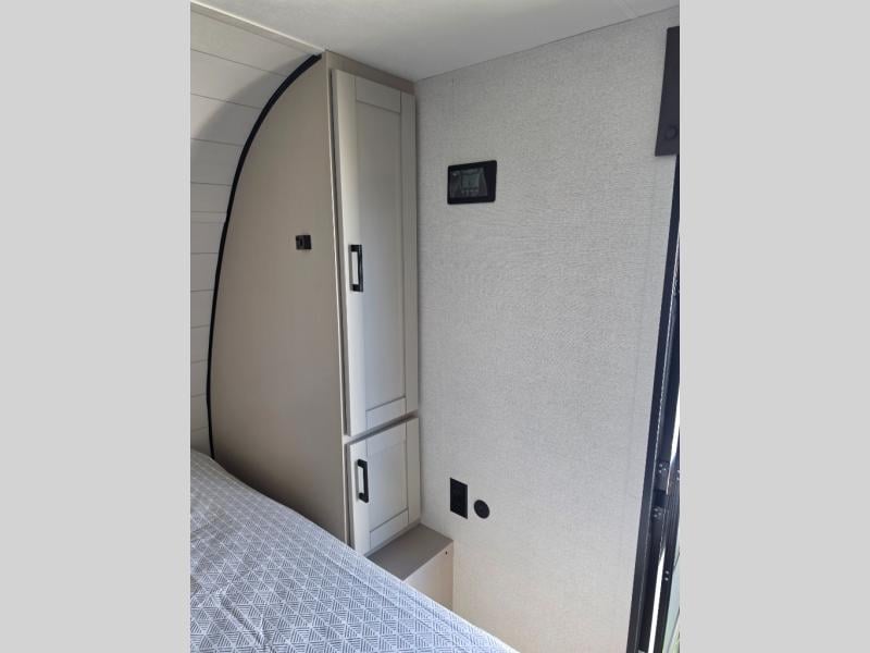 New 2027 Jayco Jay Flight 197MB - photo - 43
