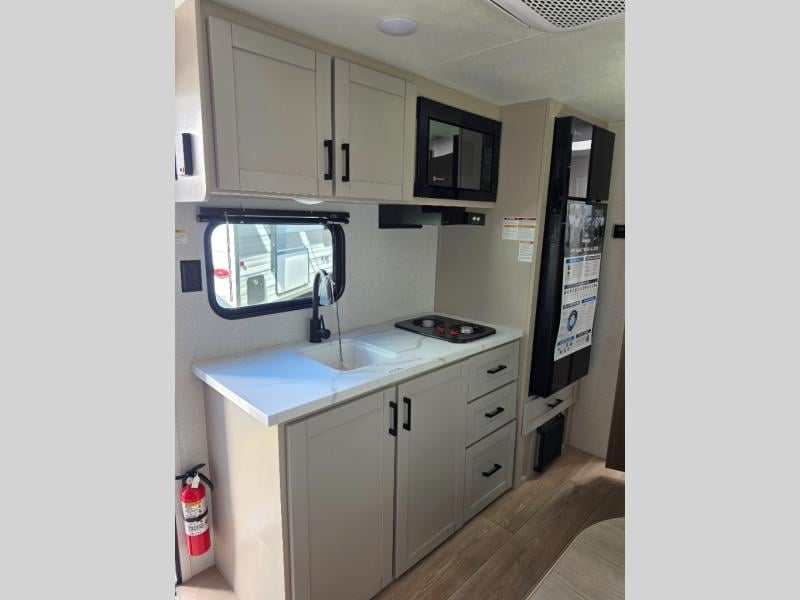 New 2027 Jayco Jay Flight 175BH - photo - 14