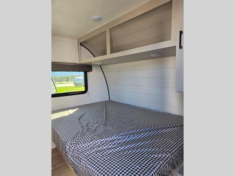 New 2027 Jayco Jay Flight 175BH - photo - 9