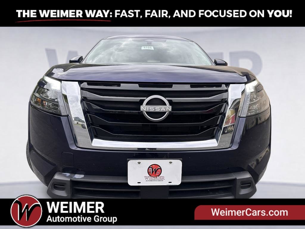 Pre-Owned 2025 Nissan Pathfinder SV - photo - 1