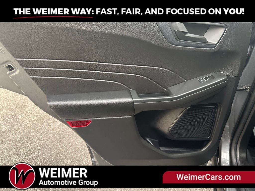 Pre-Owned 2023 Ford Escape Active - photo - 20