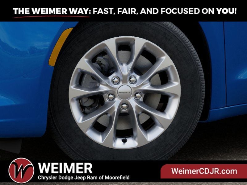 New 2027 Chrysler Pacifica Select - photo - 7