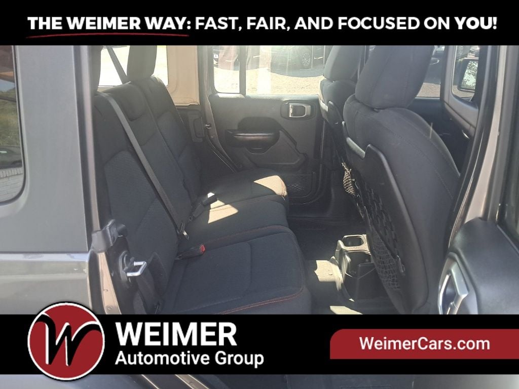 Pre-Owned 2018 Jeep Wrangler Unlimited Rubicon - photo - 17