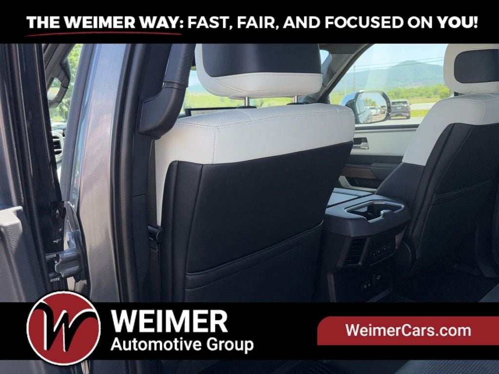 Pre-Owned 2025 Toyota Tundra Hybrid Capstone - photo - 20