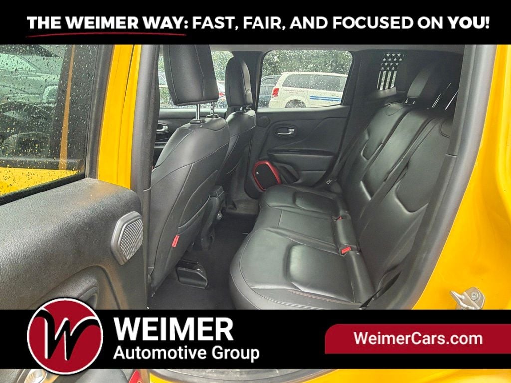 Pre-Owned 2019 Jeep Renegade Trailhawk - photo - 8