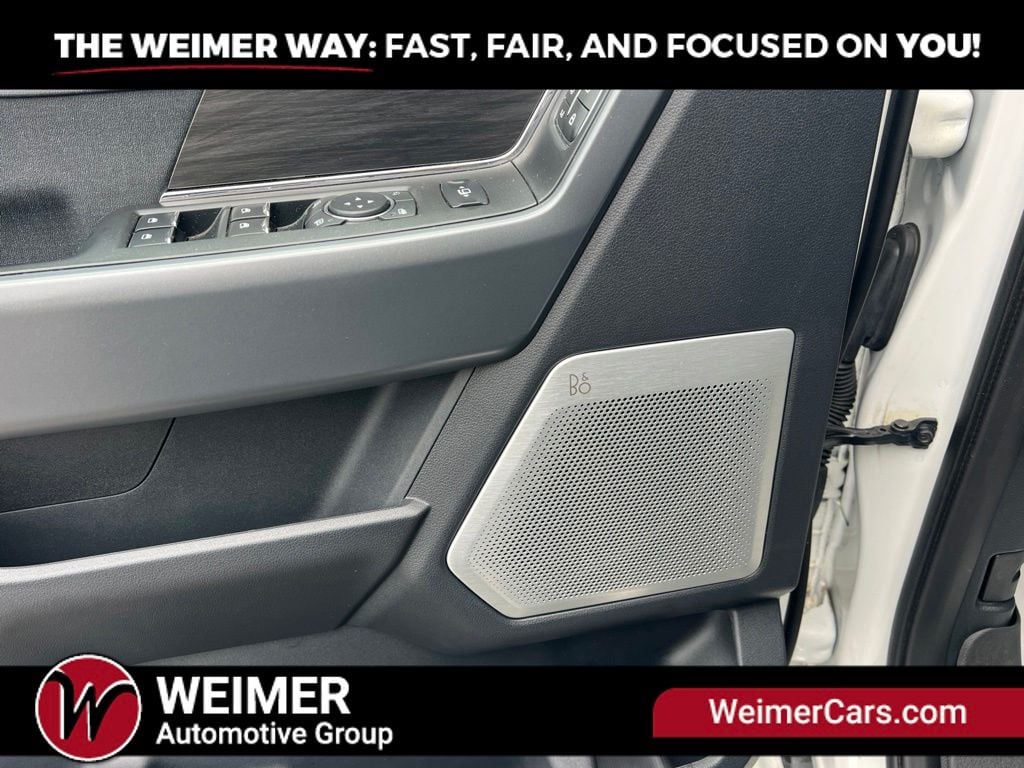 Pre-Owned 2024 Ford F-150 Lariat - photo - 8