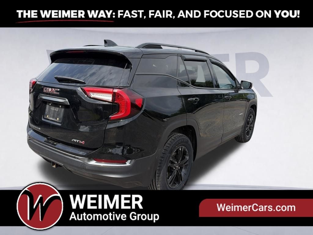 Pre-Owned 2023 GMC Terrain AT4 - photo - 4