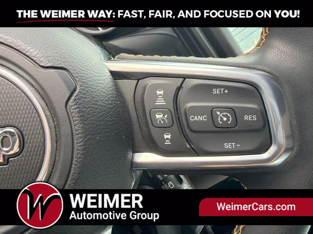 Pre-Owned 2024 Jeep Wrangler Sahara - photo - 27