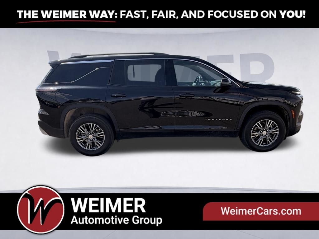 Pre-Owned 2025 Chevrolet Traverse LT - photo - 6
