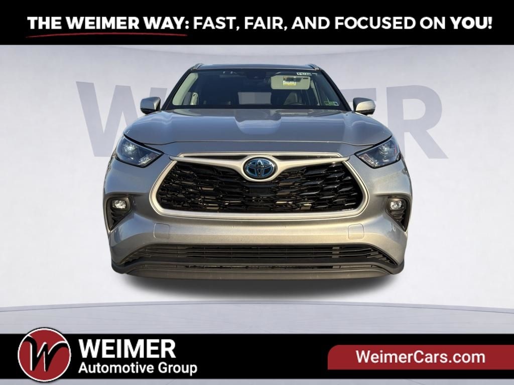 Pre-Owned 2023 Toyota Highlander Hybrid XLE - photo - 7