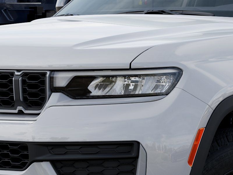 New 2026 Jeep Grand Cherokee Laredo - photo - 9