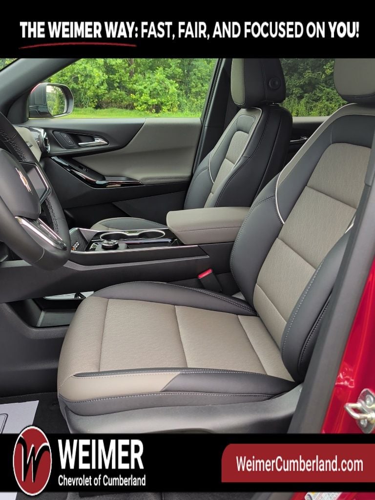 New 2027 Chevrolet Equinox LT - photo - 10