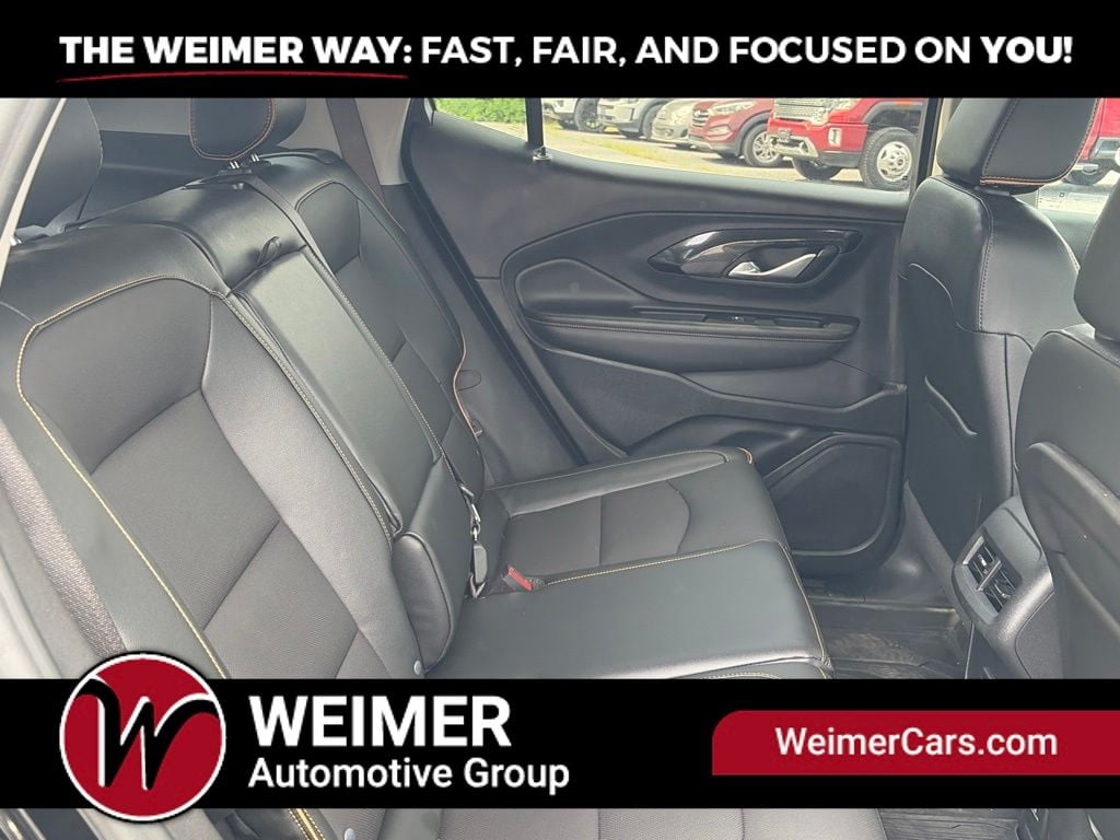 Pre-Owned 2023 GMC Terrain AT4 - photo - 13