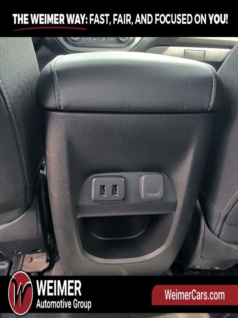 Pre-Owned 2017 Chevrolet Colorado LT - photo - 13