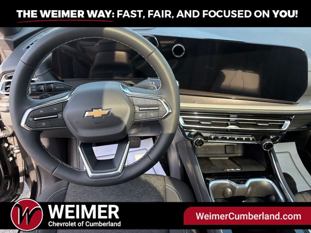 New 2026 Chevrolet Traverse LT - photo - 11