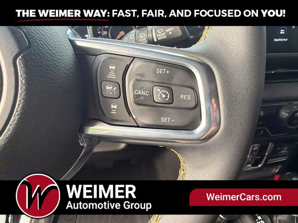 Pre-Owned 2024 Jeep Wrangler Sahara - photo - 42