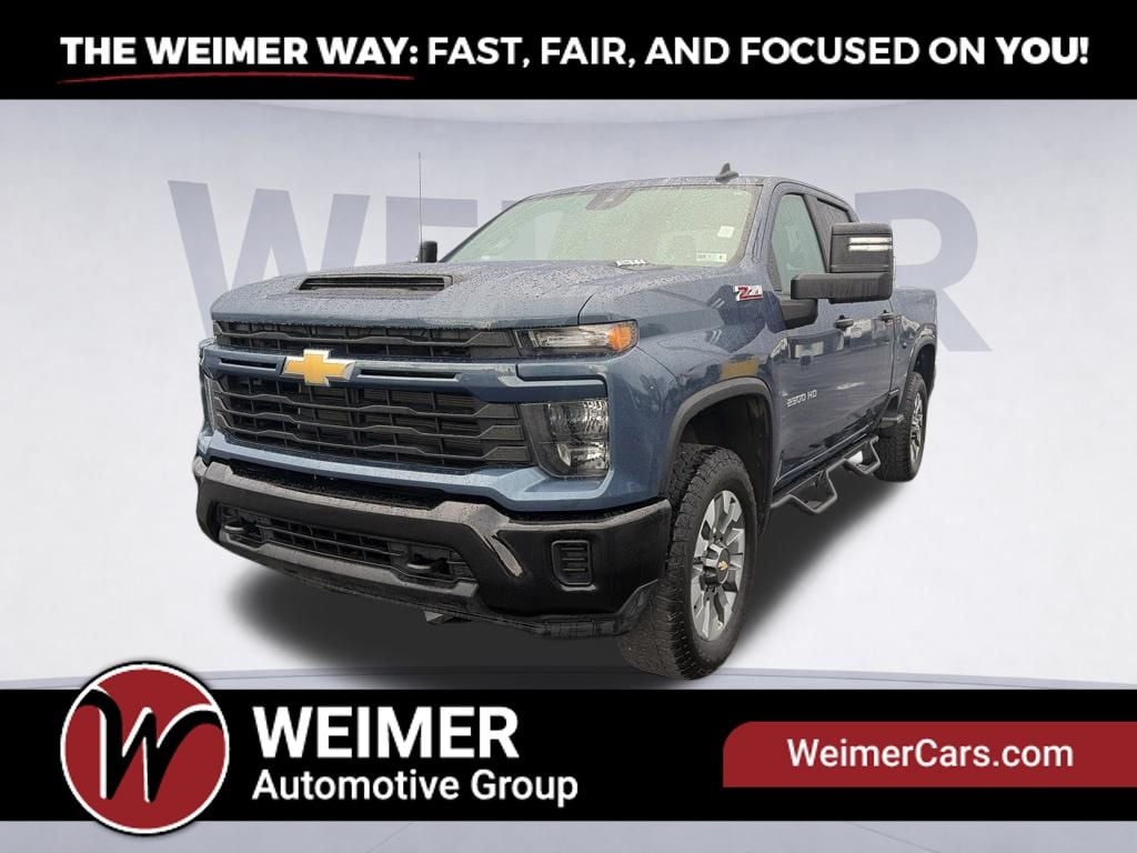 Pre-Owned 2025 Chevrolet Silverado 2500HD Custom - photo - 0