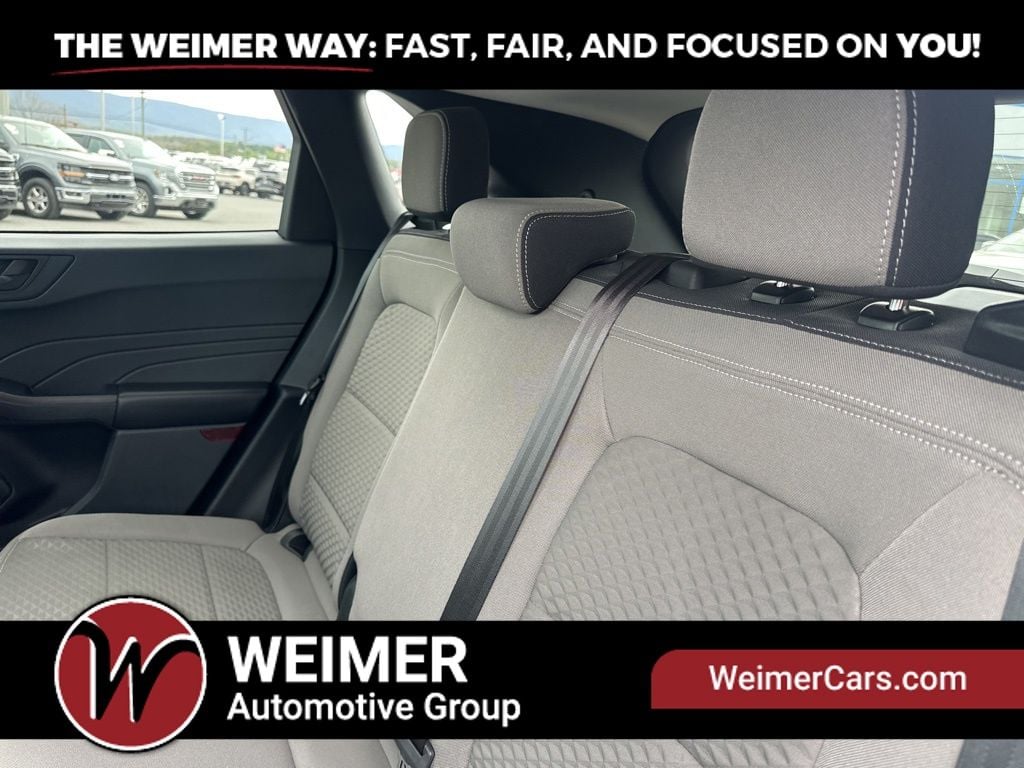 Pre-Owned 2022 Ford Escape SE - photo - 35