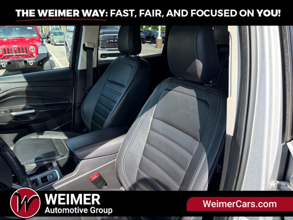 Pre-Owned 2019 Ford Escape Titanium - photo - 22