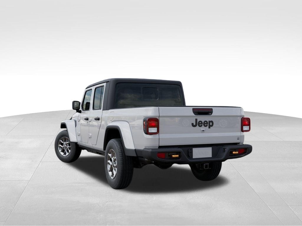 New 2026 Jeep Gladiator 85th Anniversary Edition - photo - 2