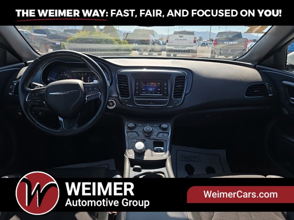 Pre-Owned 2015 Chrysler 200 S - photo - 8