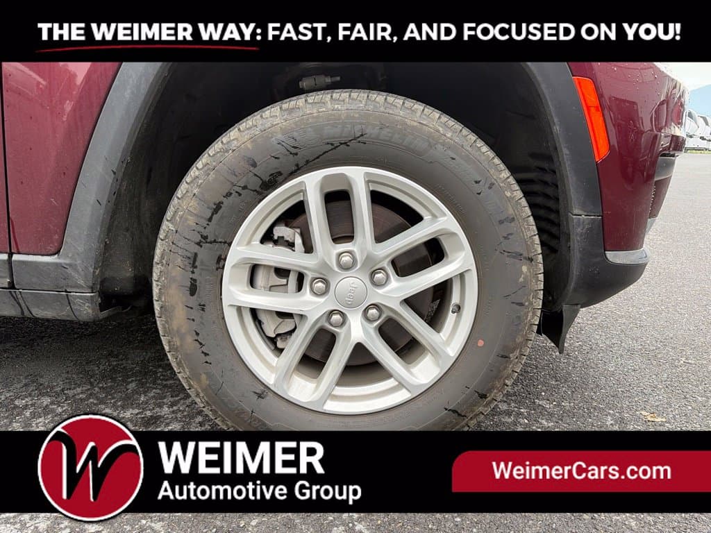 Pre-Owned 2025 Jeep Grand Cherokee L Laredo - photo - 9