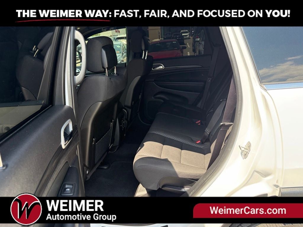 Pre-Owned 2021 Jeep Grand Cherokee Laredo E - photo - 16