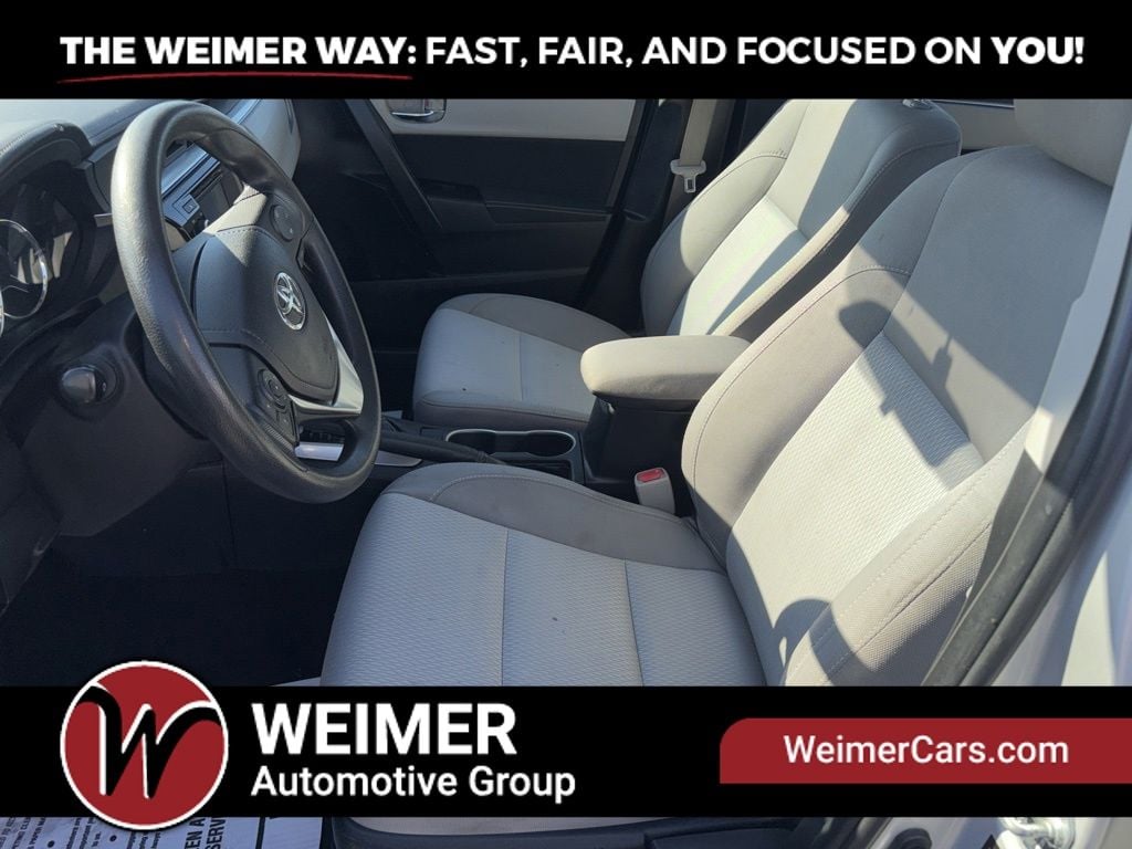 Pre-Owned 2016 Toyota Corolla LE - photo - 17