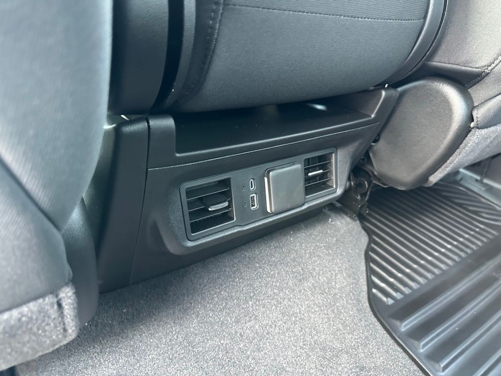 New 2025 Chevrolet Silverado 2500HD LT - photo - 20