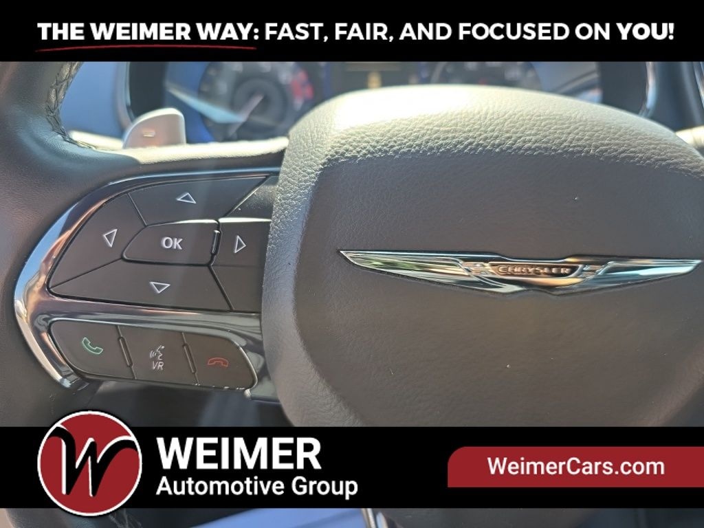 Pre-Owned 2015 Chrysler 200 S - photo - 11